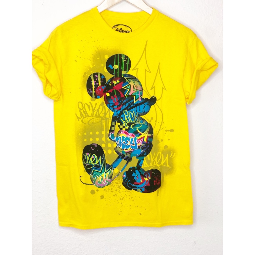 Official Disney Mickey Mouse Graphic Tee Size M